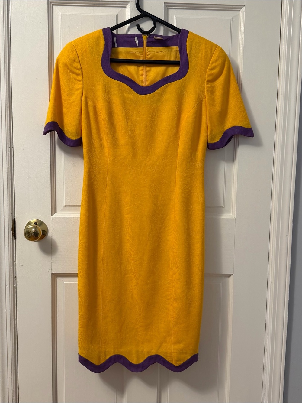 VTG Albert Nipon 1980s Linen / Cotton Gold with Purple Trim Sheath Dress, 6